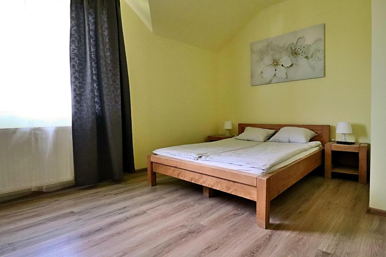 Bedrooms 3 Maja 15A Łódź Eksteriør bilde